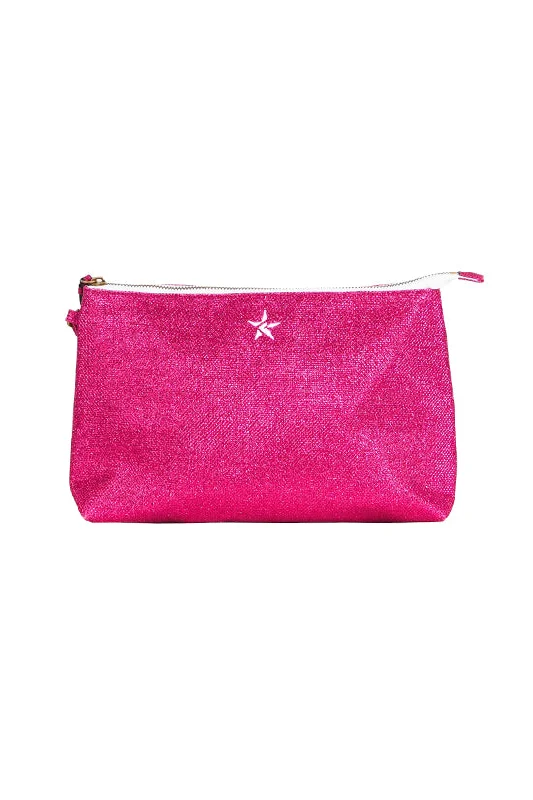 Silk-lined makeup bag with a smooth interior to protect cosmeticsDiamondNet™ in Fuchsia Rebel Beauty Bag