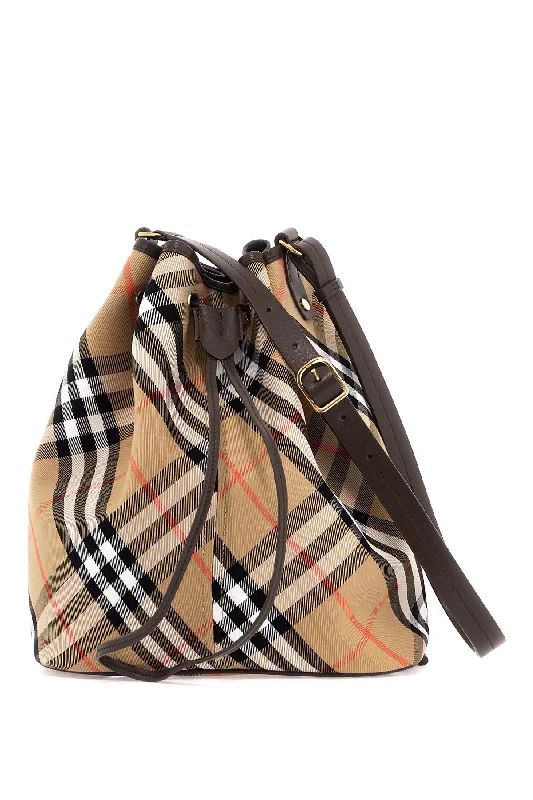 Mini bucket bag with a chain strap for a trendy and compact optionBurberry Ered Bucket Bag