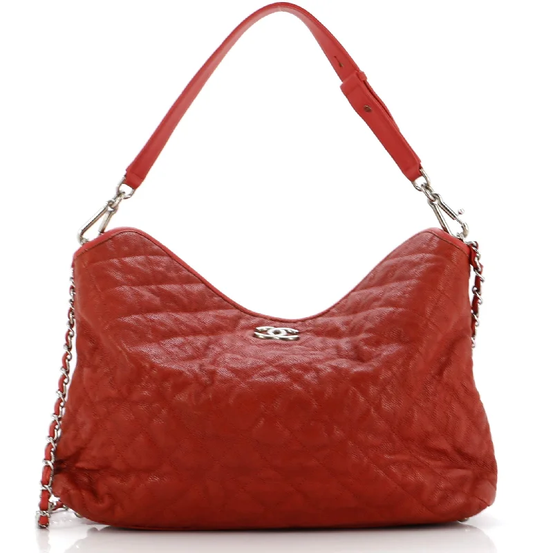 Silk hobo bag with a delicate print for a feminine lookFrench Riviera Hobo Quilted Caviar Large