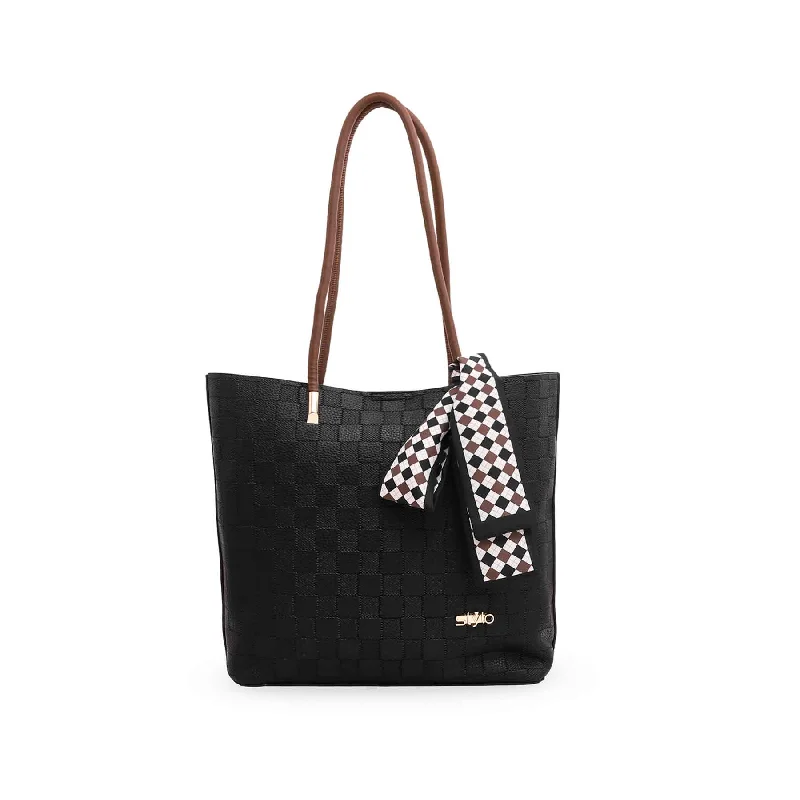 Convertible shoulder bag that can be worn as a cross - body bagBlack Formal Shoulder Bag P36060