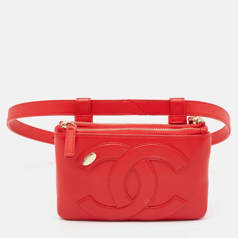 Convertible satchel that can be worn as a crossbody or shoulder bagChanel Red Leather Cc Mania Waist Bag