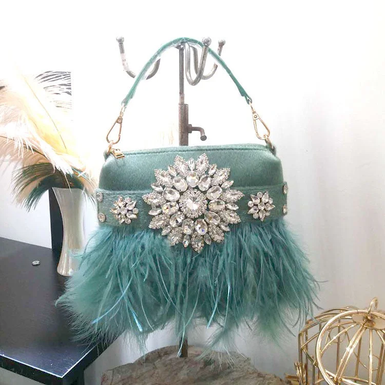 Women's tassel - detailed canvas beach bags with waterproof liningsDesigner Wedding Party Handbag Rhinestone Feather Evening Tote Bag Ladies Luxury Ostrich Fur Women Purse and Handbag