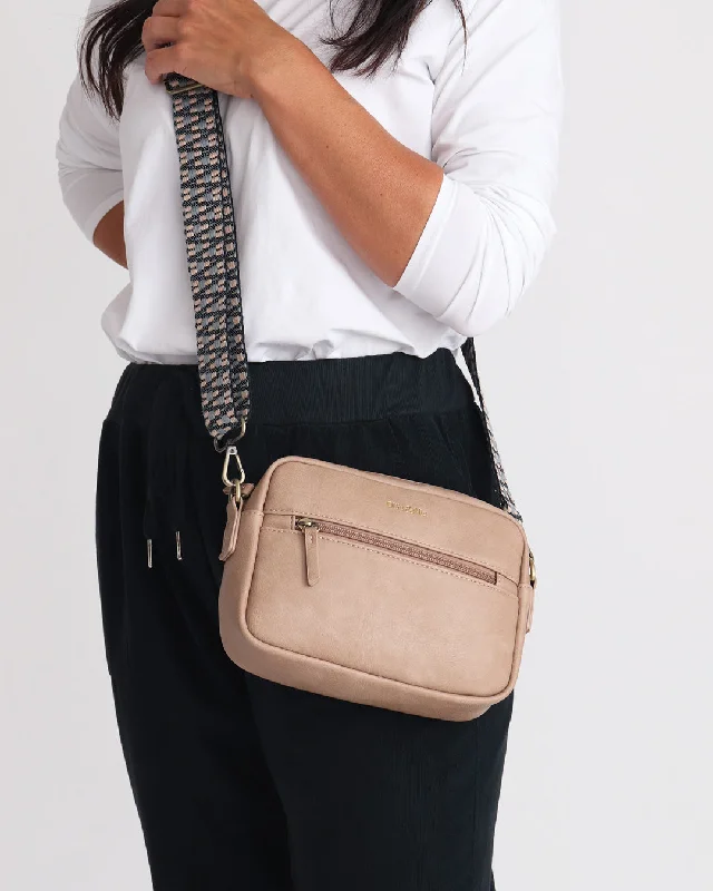 Crossbody bag with multiple compartments and pockets for organizationGigi Crossbody - Mocha