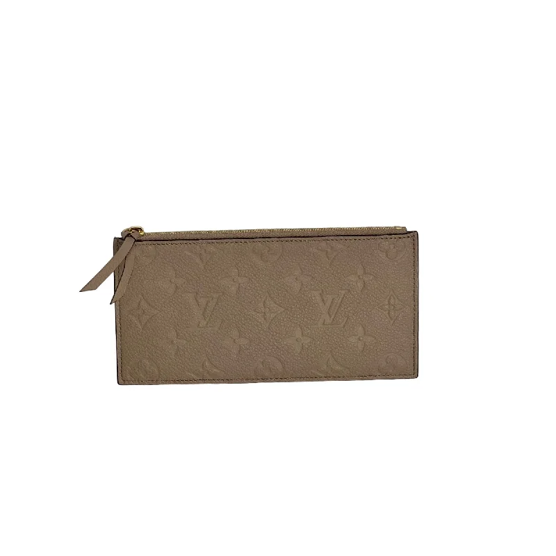 Geometric - shaped evening bag for a contemporary aestheticLouis Vuitton Zippered Pouch Coin Insert from Felicie