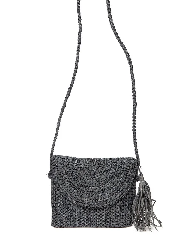 Silk - lined shoulder bag with a smooth interior for protecting belongingsMar Y Sol Naomi Raffia Shoulder Bag