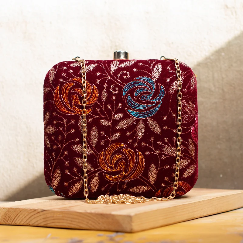 Floral - printed clutch for a spring or summer eveningMaroon Floral Embroidery Party Clutch