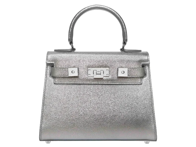 Shoulder bag with a detachable and adjustable strap for customized wearMaya Midi Glacier - Silver Sparkle