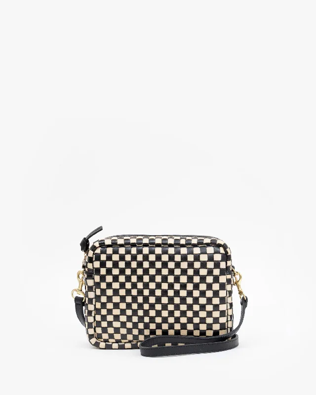 Mini crossbody bag with a chain strap for a trendy and compact lookMidi Sac