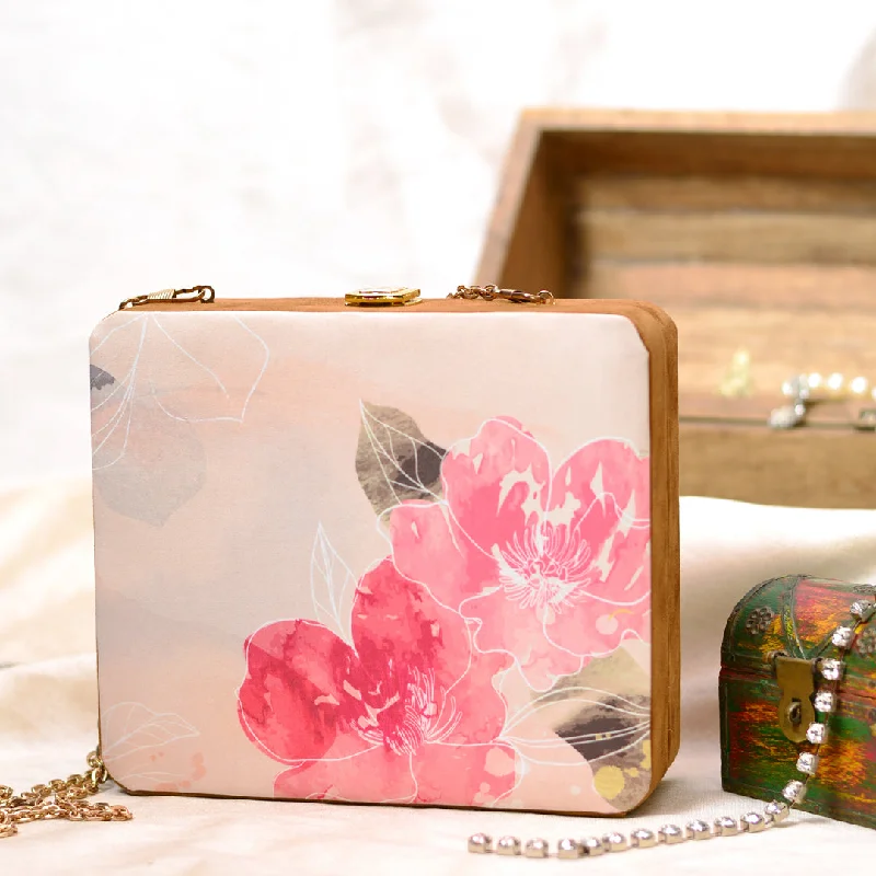 Vintage - style beaded evening bag with an art - deco patternPink Floral MDF Clutch