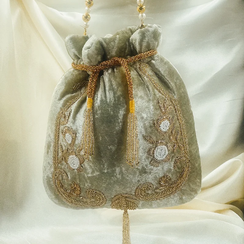 Miniature evening bag with a fold - over clasp for a compact optionPRIYA Potli (Olive)