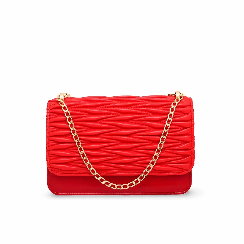 Vintage - style canvas shoulder bag with a brass clasp and frayed edgesRed Formal Hand Bag P55568