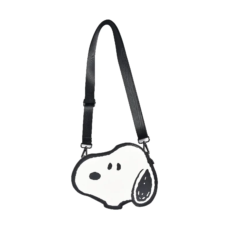 Leatherette crossbody bag with a quilted pattern for a sophisticated lookSNOOPY HEAD DIE-CUT CROSSBODY