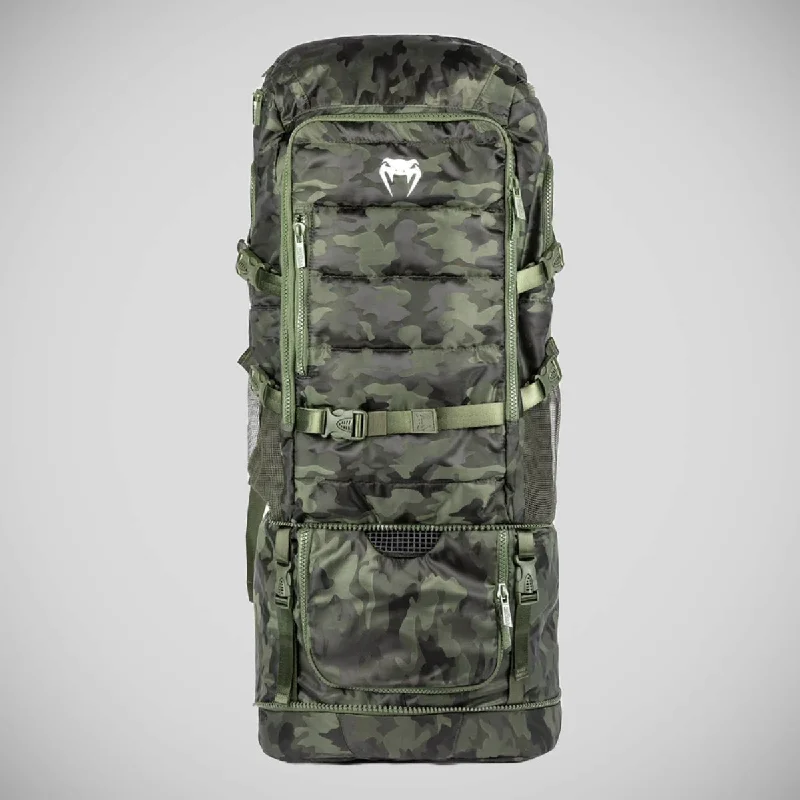 Color - blocked backpack with bold and bright hues for a fashionable appearanceVenum Challenger Xtrem Back Pack Khaki/Camo