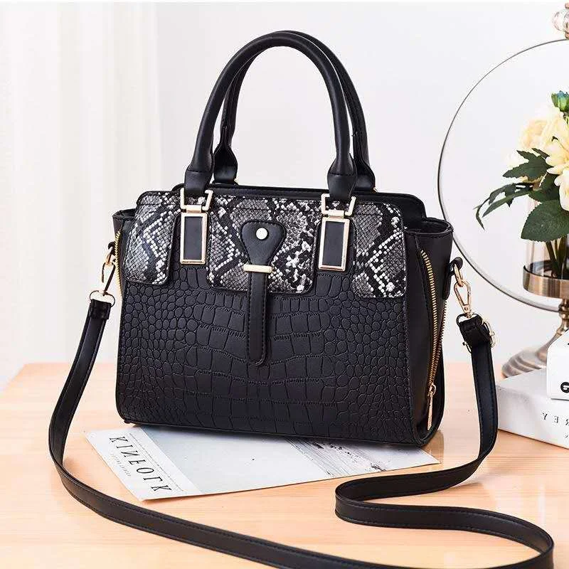 Women's large capacity cotton duffel bags for travelWomen Hand Bags 2021 New Fashion Large capacity Cross body Bag Shoulder Fashionable woman bags PU Casual Tote handbags